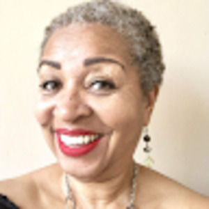 Meet your Posher, Carolyn